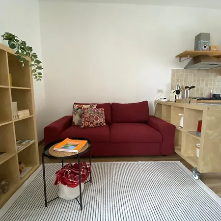 Gaia - A Due Passi Dal Centro Laveno-Mombello